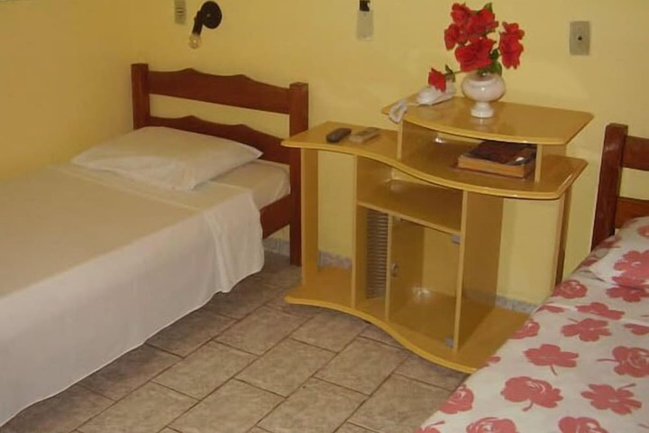 Room 16 of 39