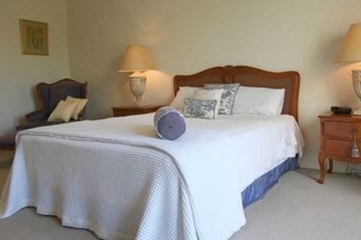 Room 9 of 24