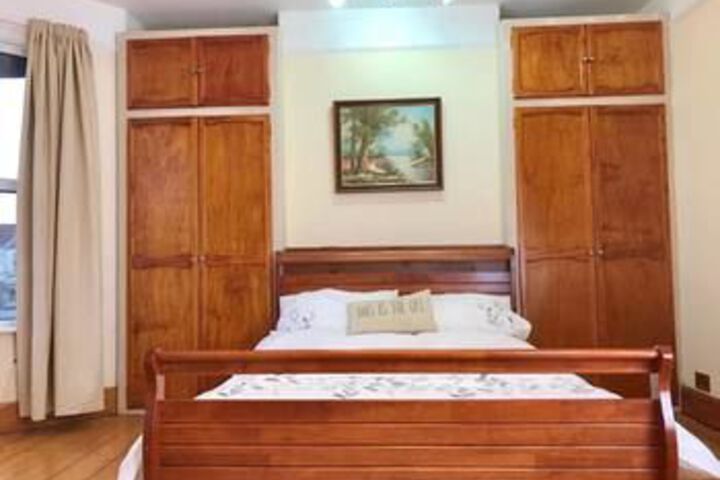Room 15 of 33