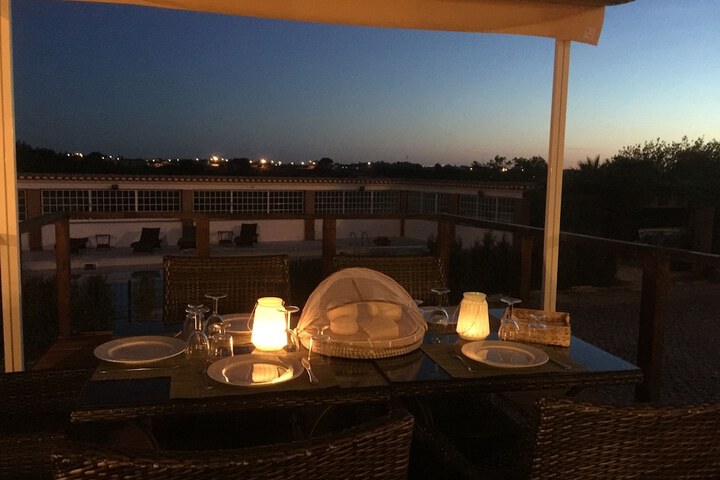 Dining 50 of 61