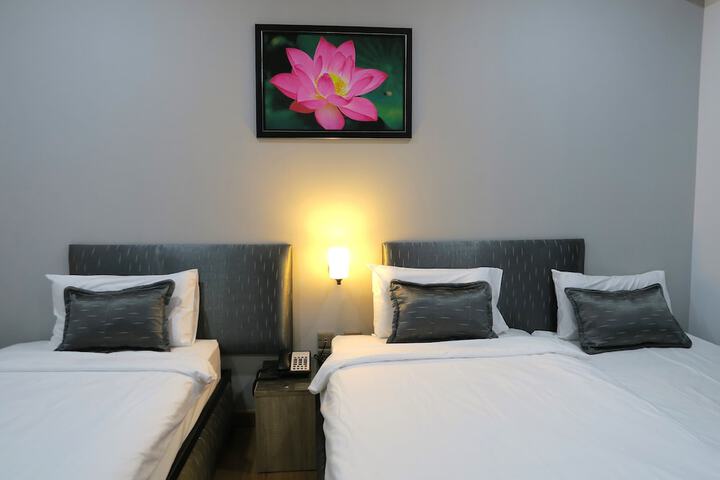 Room 17 of 74