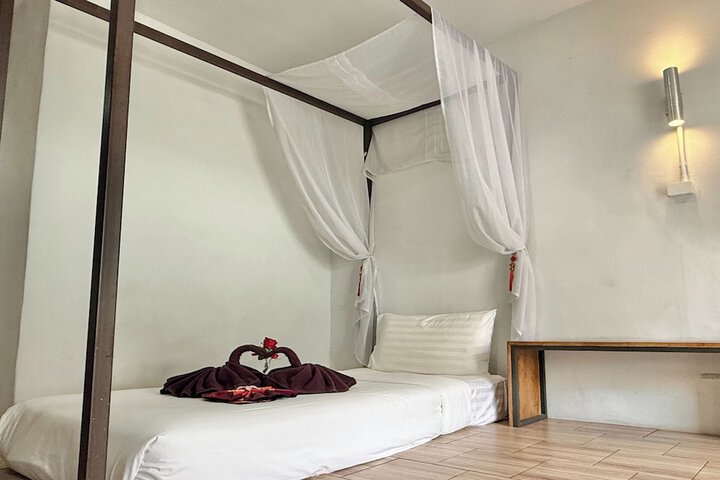 Room 43 of 115