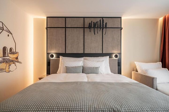 Room 21 of 53