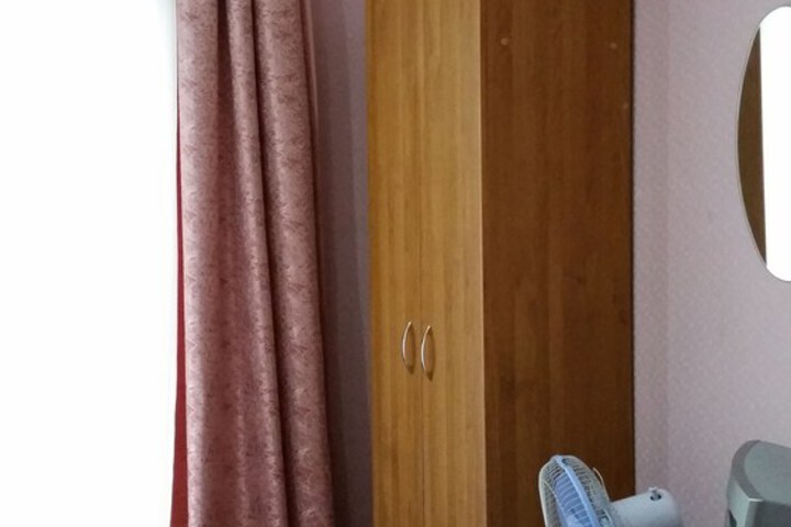 Room 3 of 34