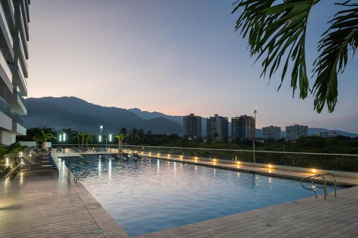 Pools & Facilities