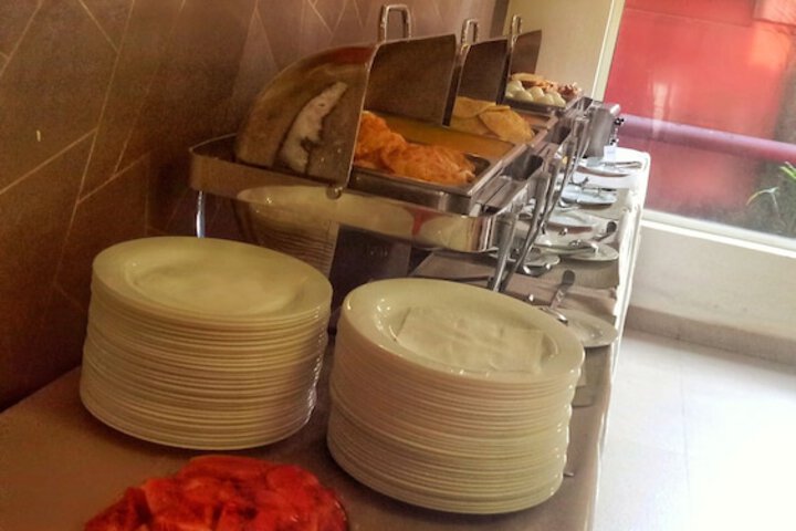 Dining 78 of 93