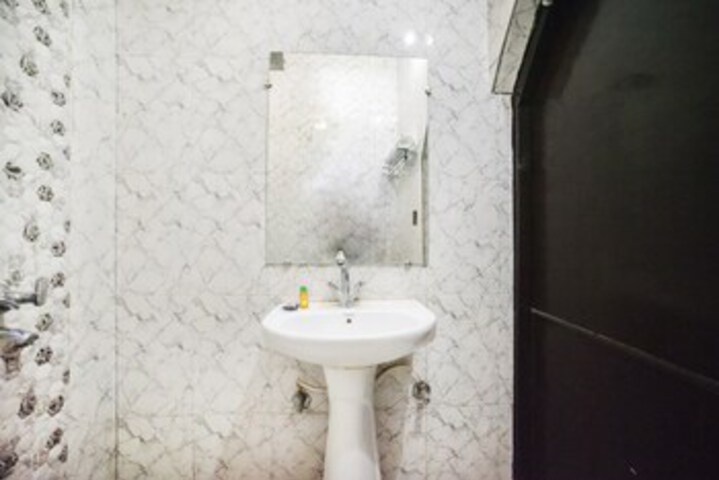 Room 5 of 23
