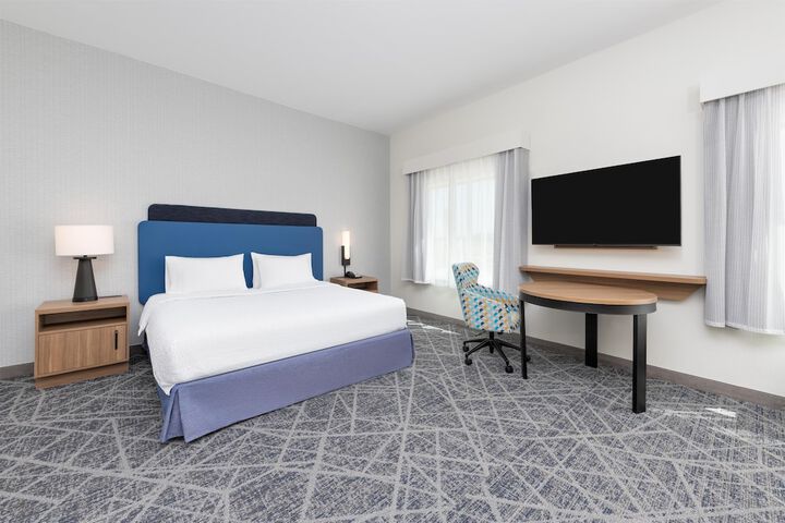 Room 12 of 37