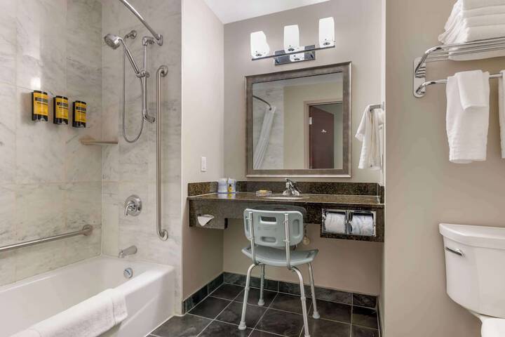 Clean Restrooms