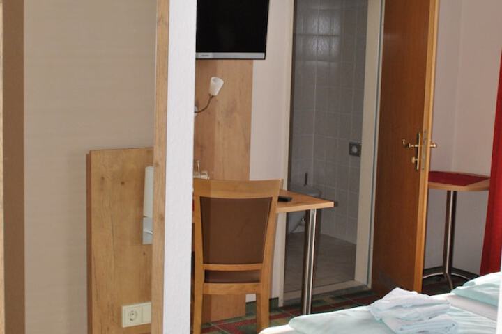 Room 7 of 52
