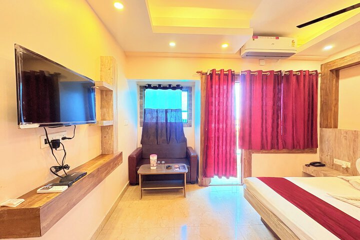Room 25 of 63