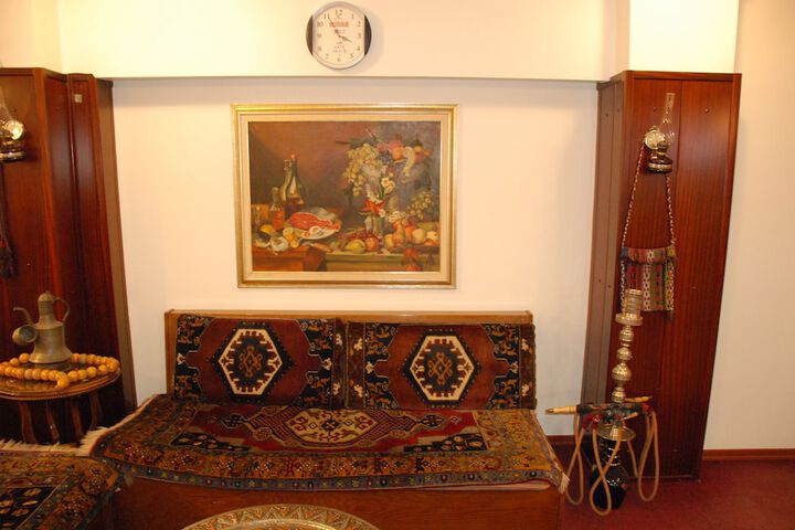 Guest Lobby