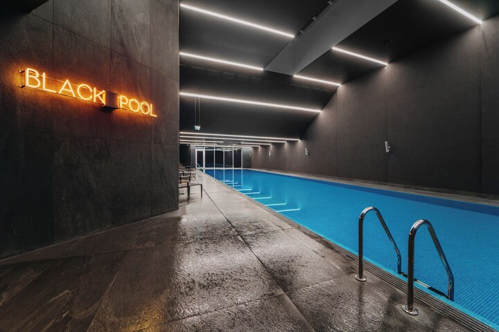 Pool 13 of 35