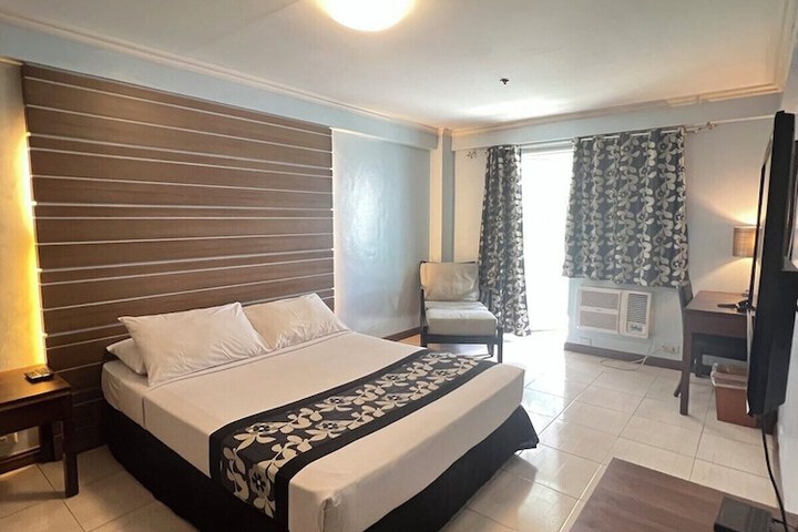 Room 25 of 80