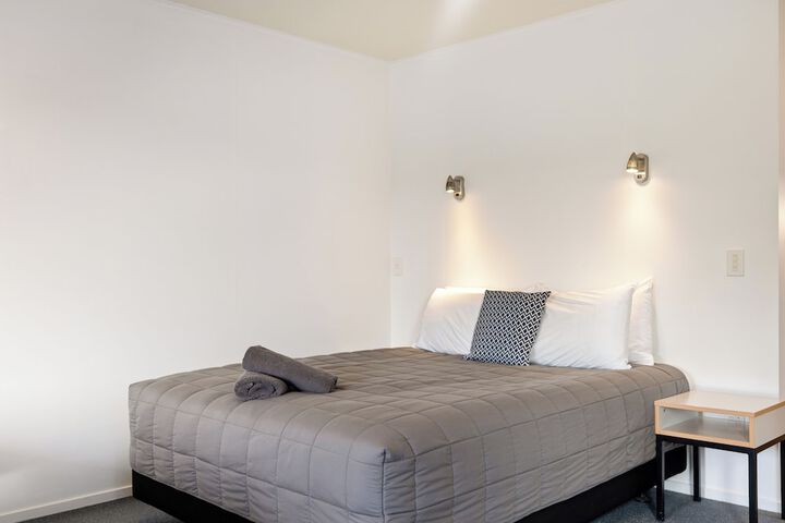 Room 5 of 161