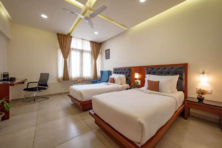 Room 16 of 42