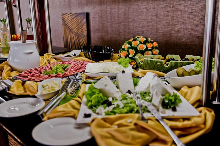 Dining 72 of 91