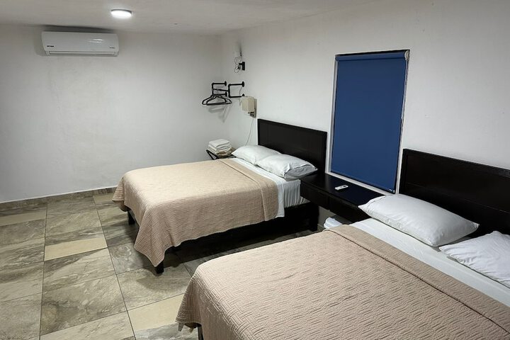 Room 18 of 140