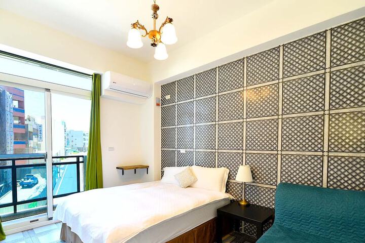 Room 34 of 86