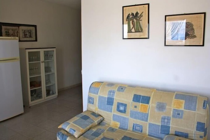Room 15 of 66