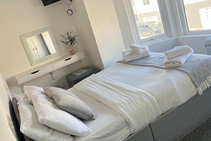 Room 12 of 23