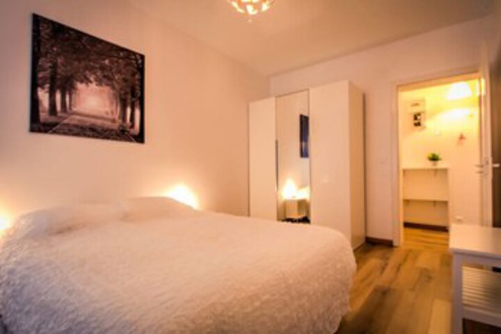 Room 3 of 11