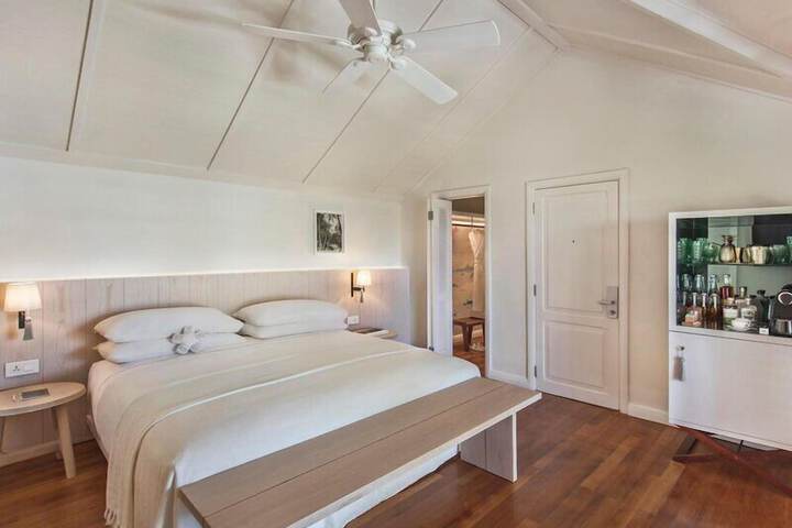 Room 47 of 341