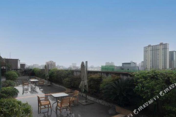 General 10 of 23
