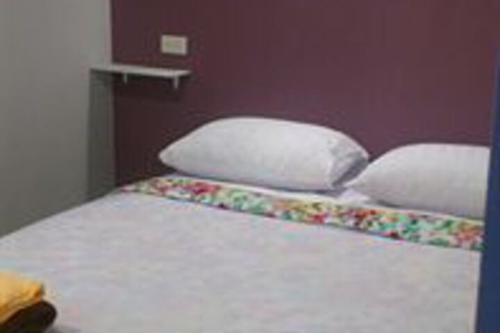 Room 18 of 38