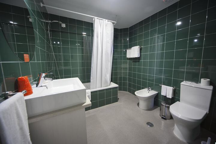 Room 17 of 26