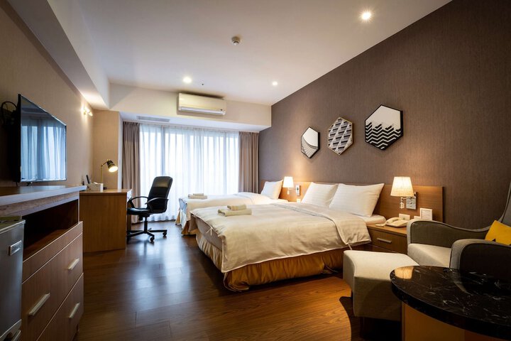 Room 14 of 94