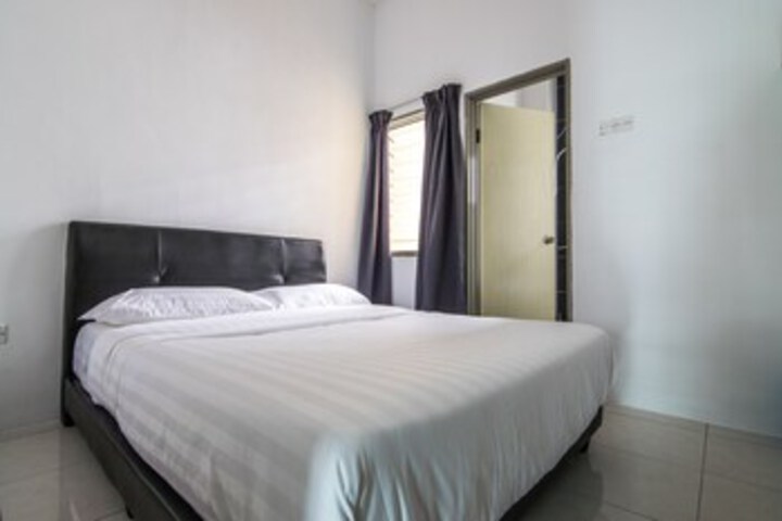 Room 14 of 20