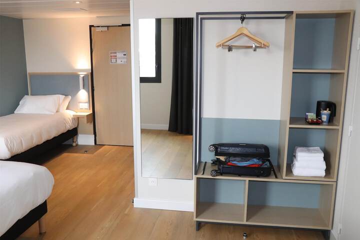 Room 20 of 36