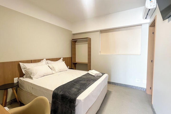 Room 26 of 33