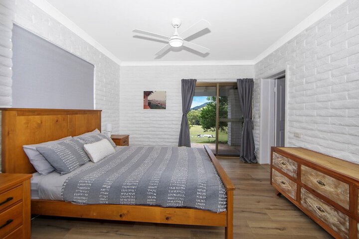 Room 2 of 14