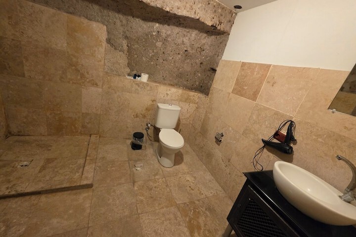 Room 443 of 578