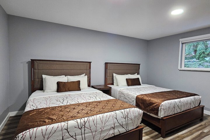 Room 2 of 35