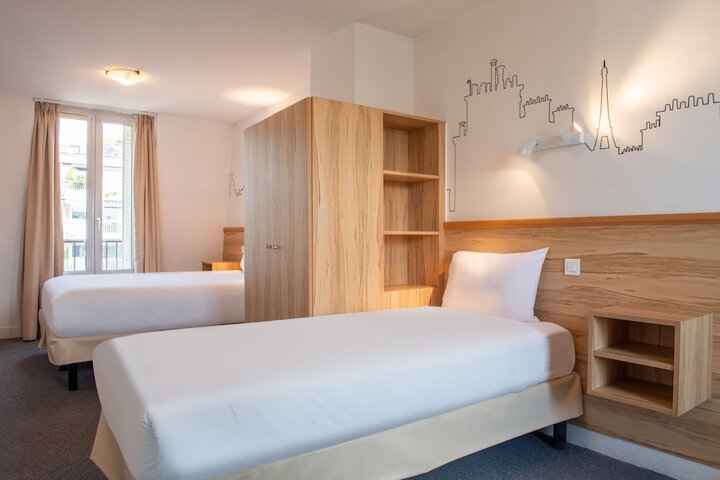 Room 15 of 22