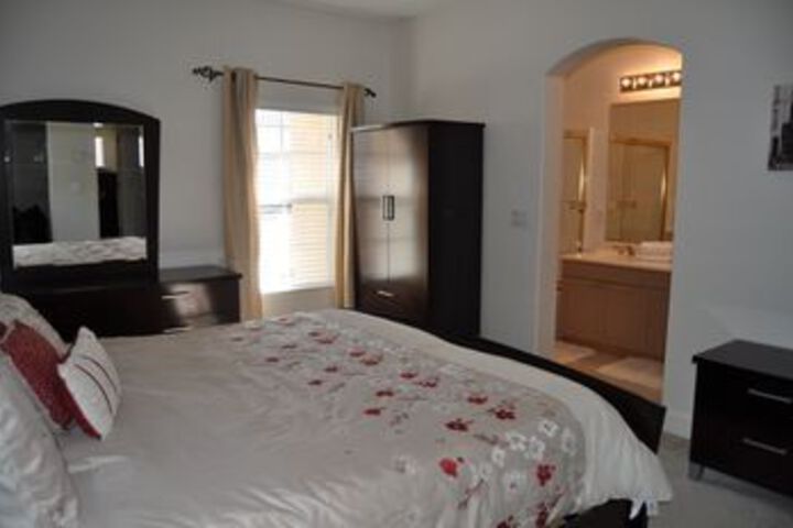 Room 17 of 43