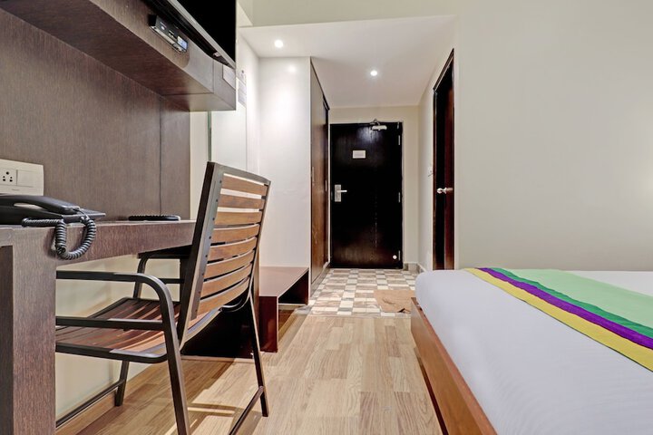 Room 14 of 40
