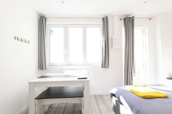 Room 8 of 23