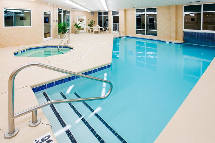 Pools & Facilities
