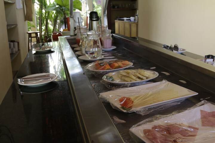 Breakfast/Coffee Service 27 of 38