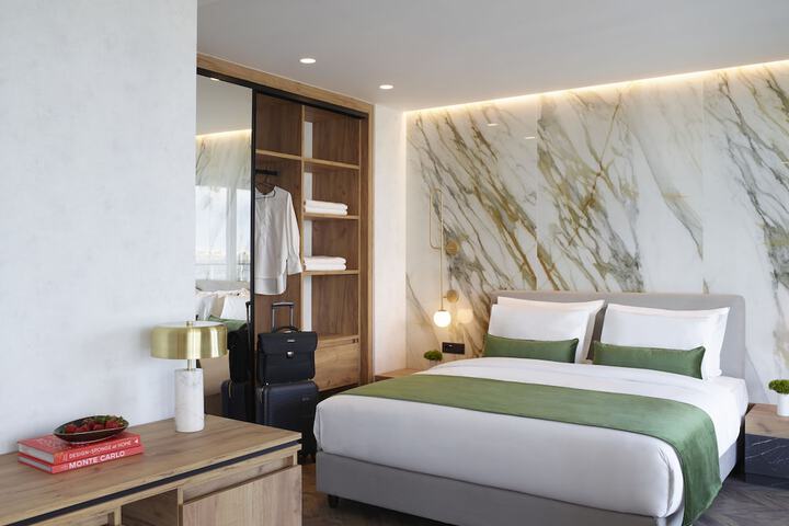 Room 21 of 92