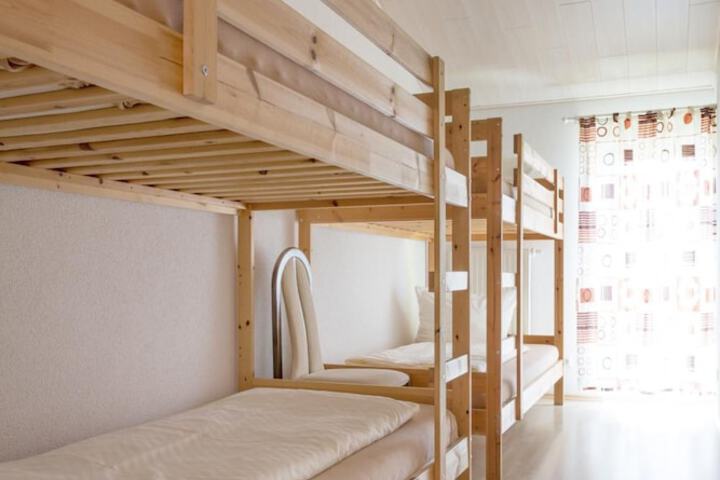 Room 15 of 35