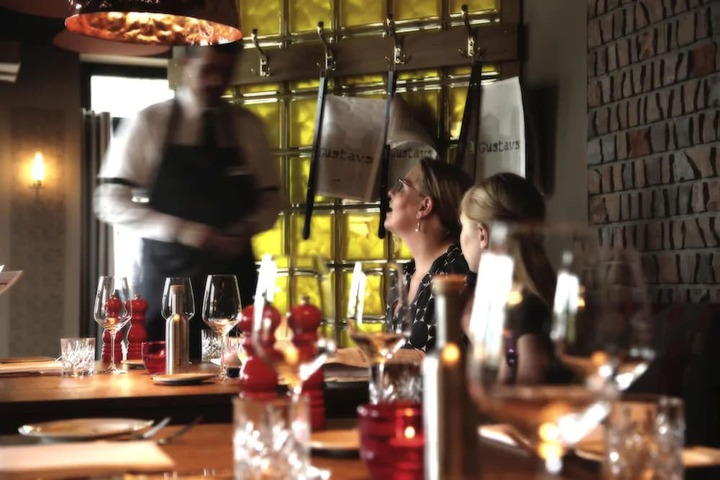 Dining 29 of 49