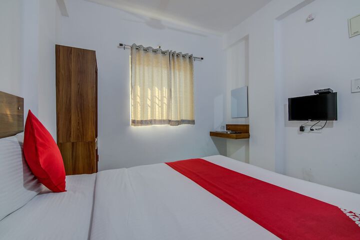 Room 14 of 25
