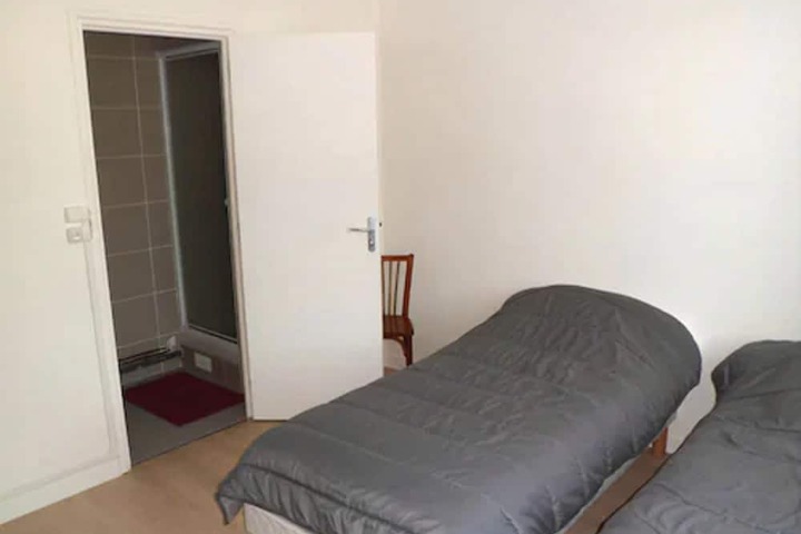 Room 8 of 45