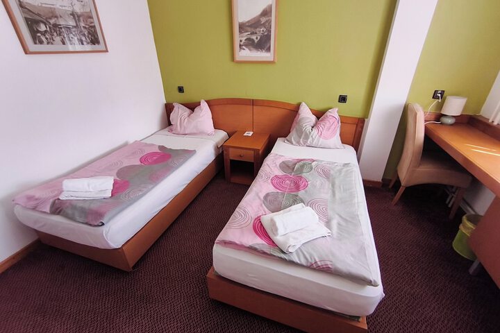Room 20 of 54