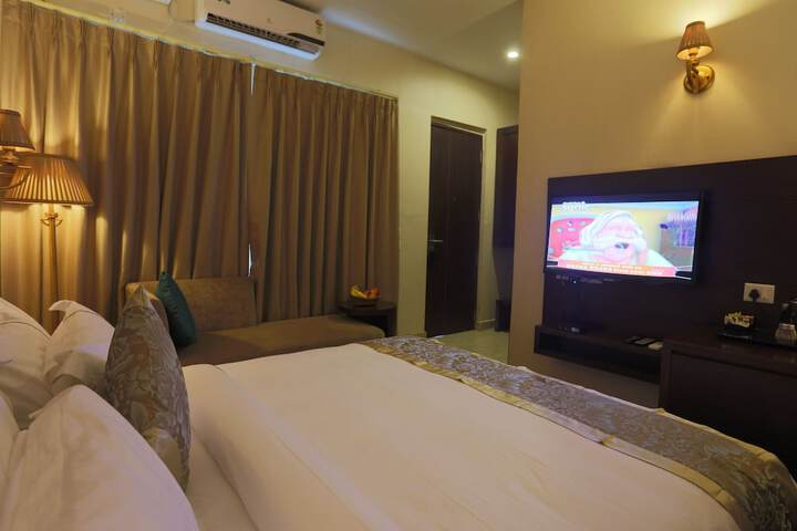 Room 20 of 53